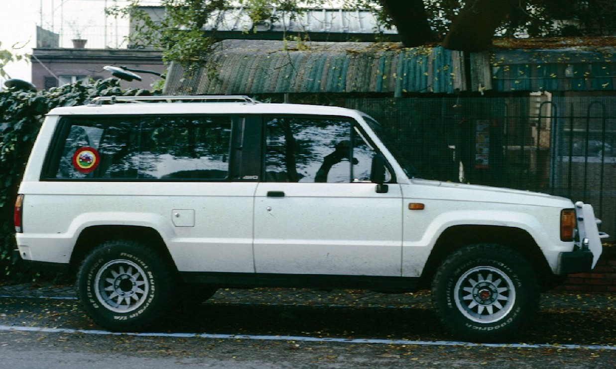 Isuzu_Trooper_2_door_1984.jpg